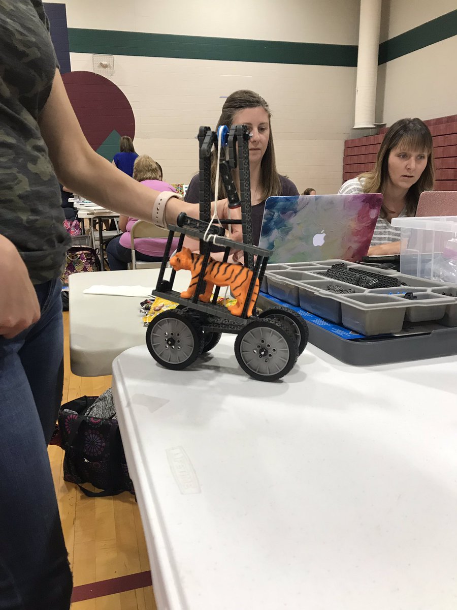 BRMustangs's tweet photo. K-1 teachers are participating in @PLTWorg training to wrap up our school year. Excited to bring Launch to our students. #raypec https://t.co/TC387wiU9q