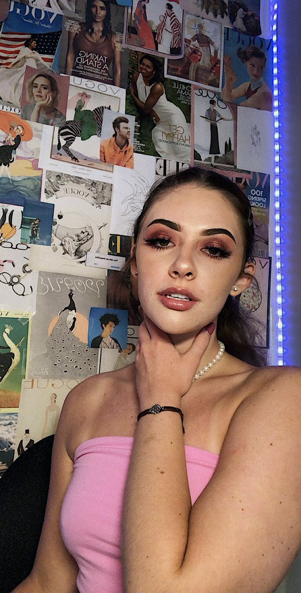 ch_xrlotte's tweet photo. @maddieruthh has incredible makeup skills and i’m gonna show em off wherever i can :)))) https://t.co/as6J92D2v0