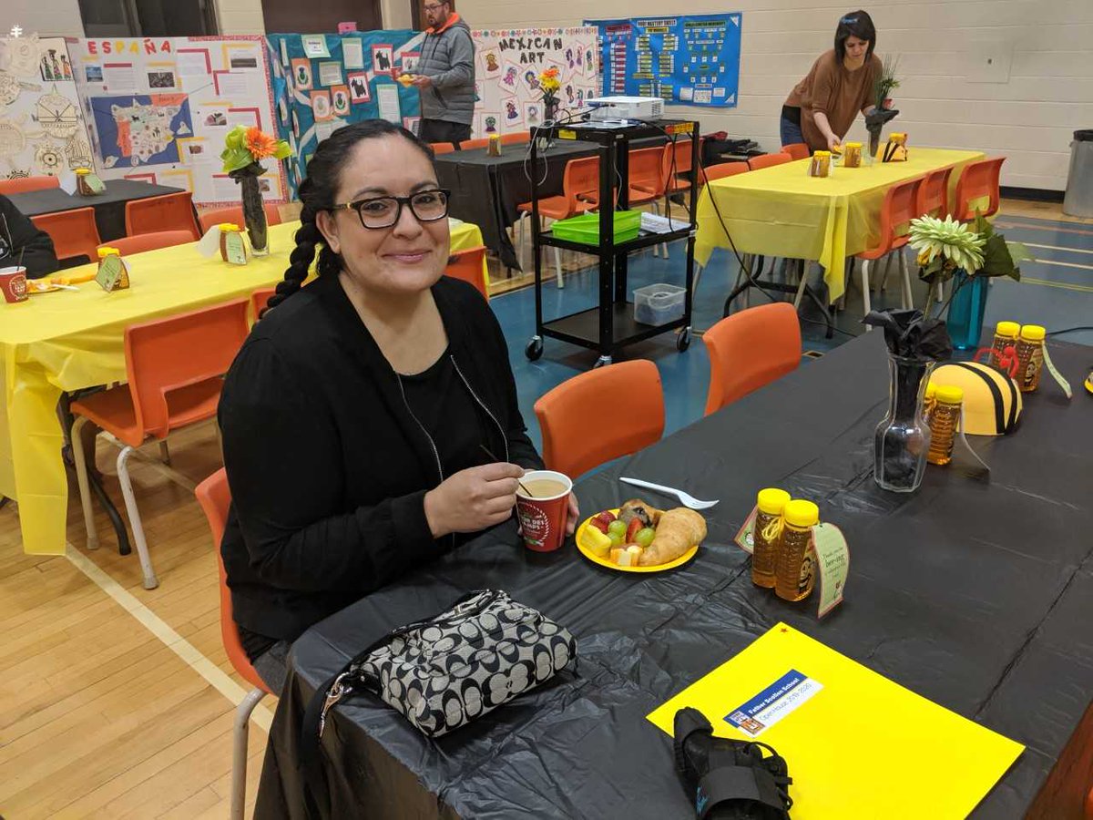 StJPIICCSD's tweet photo. Volunteer Tea @StJPIICCS. We appreciate all of our school volunteers. Thanks very much for all you do. @CCSD_edu https://t.co/e1aaKjFXjv