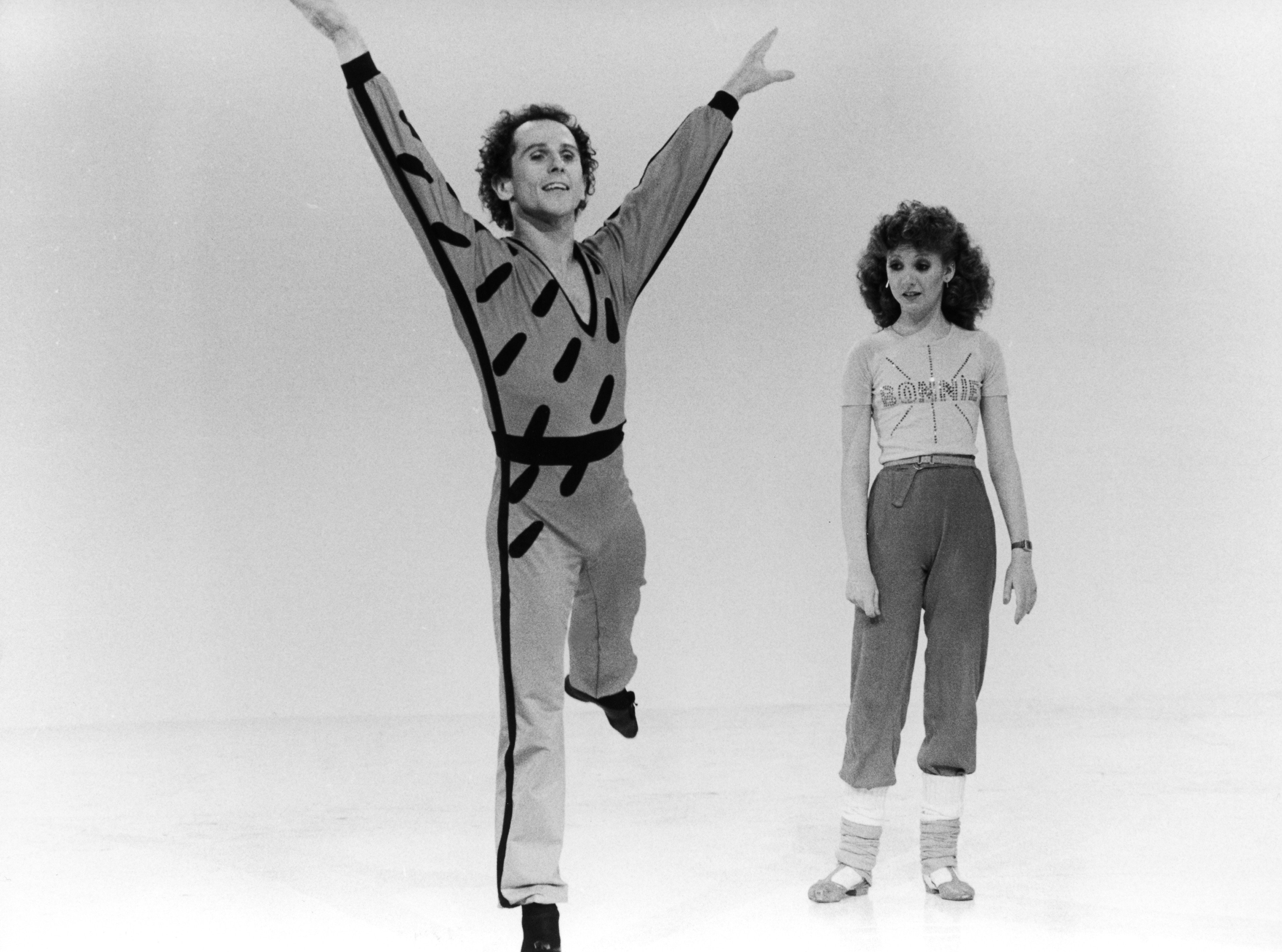 c Archive Onthisday 19 The Hot Shoe Show A Variety Dance Programme First Aired Pictured Is Host Wayne Sleep With Bonnie Langford T Co Lsmytz6krl Twitter