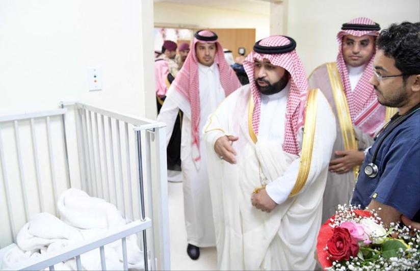 سمو #الامير_محمد_بن_عبدالعزيز يعايد المرضى المنومين ب #مستشفى_الملك_فهد ب #جازان
jazan.gov.sa/Pages/News-exa…