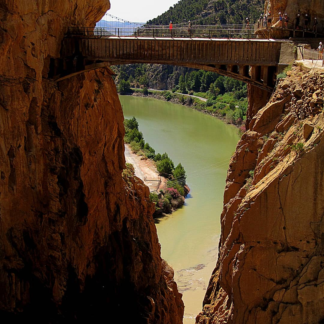 Impactado me ha dejado el <a href="/CaminitoDelRey_/">Caminito del Rey</a>. Que maravilla <a href="/viveandalucia/">Vive Andalucía</a> <a href="/TurismoAndaluz/">Turismo Andalucía</a> <a href="/AndaluciaenFoto/">Andalucía En Fotos</a>