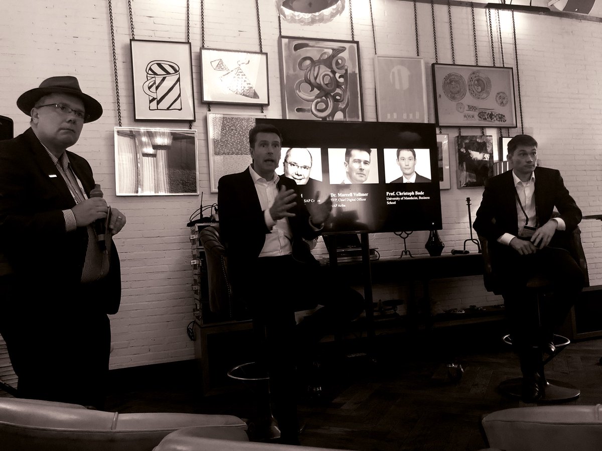 nbasuthakur's tweet image. Who said they don’t make vintage movies anymore? Screened today “Is Procurement art or science?” #SohoHouse #Barcelona #executiveforum #SAPAribaLive @mvollmer1 @JamesMarland