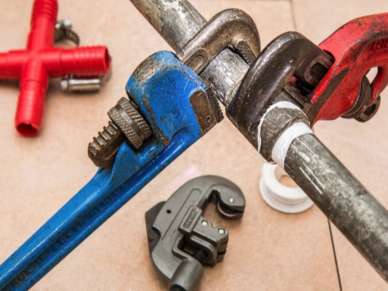 7 Plumbing &amp; Drainage Cover Terms You Need to Know
woostah.com/blog/7-plumbin…