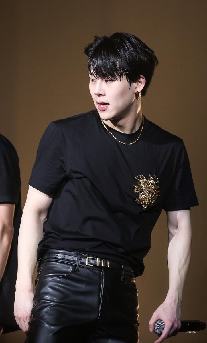 monstyling's tweet image. ⋅⋅⋅ jooheon ♡︎ #주헌
© offlimits → 190413