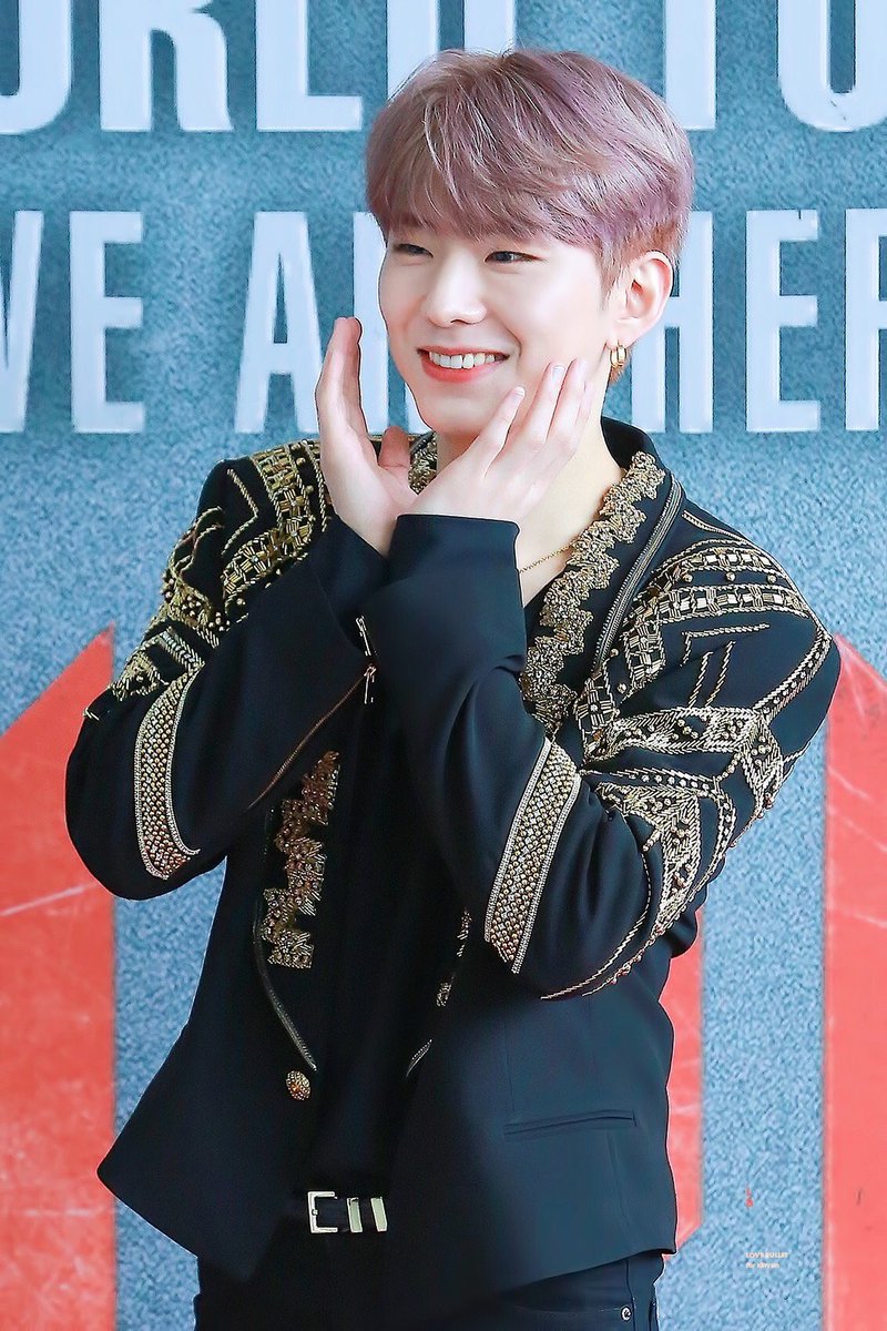 monstyling's tweet image. — softie ♡︎ #기현
→ 190414 © love bullet