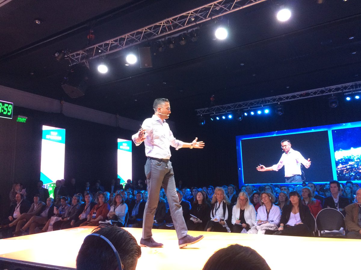 InsureTechLATAM's tweet image. Jason Sahota realiza la apertura de la #conferencia100seguro y habla sobre la #TransformacionDigital