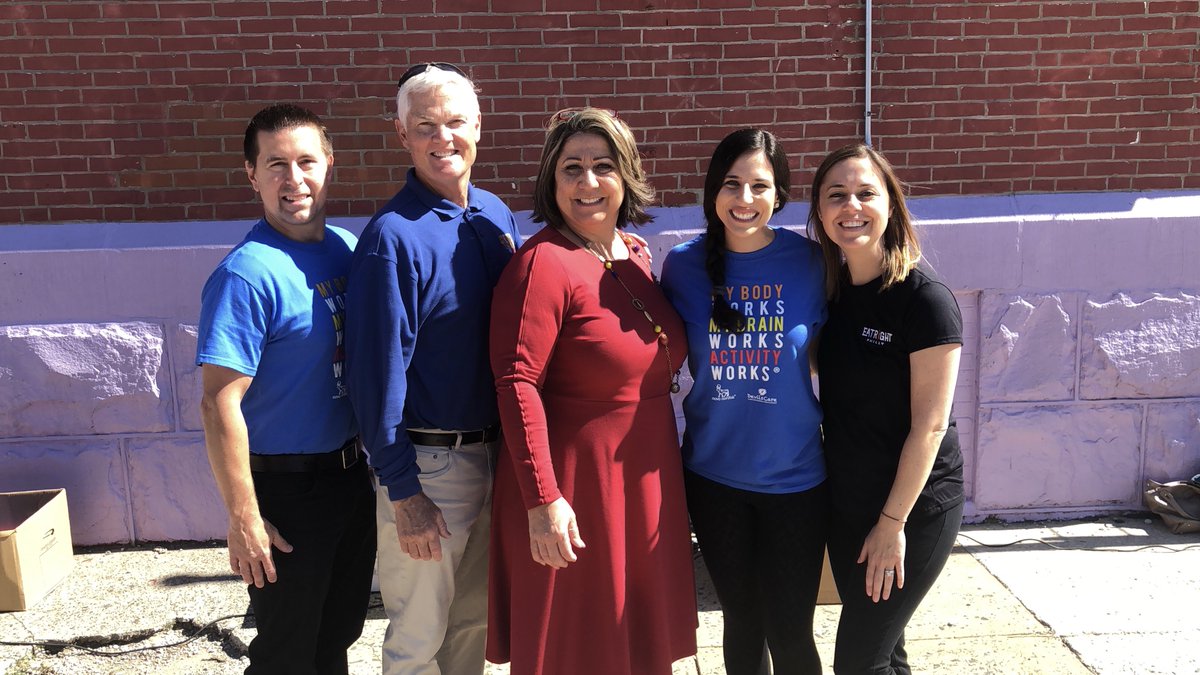 ActivityWorks's tweet photo. 🥇⭐️ WOW! Such great energy today celebrating Philadelphia's Most Active School, Sheridan!!! Congrats to Principal Balbuena and the amazing teachers and students who use Activity Works every day! Go @Sheridan_Tigers!!!! 🐯🎉 https://t.co/wERssH7vLc