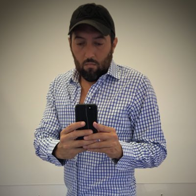 jazho99's tweet photo. #NuevaFotoDePerfil https://t.co/yxQn3u2stG