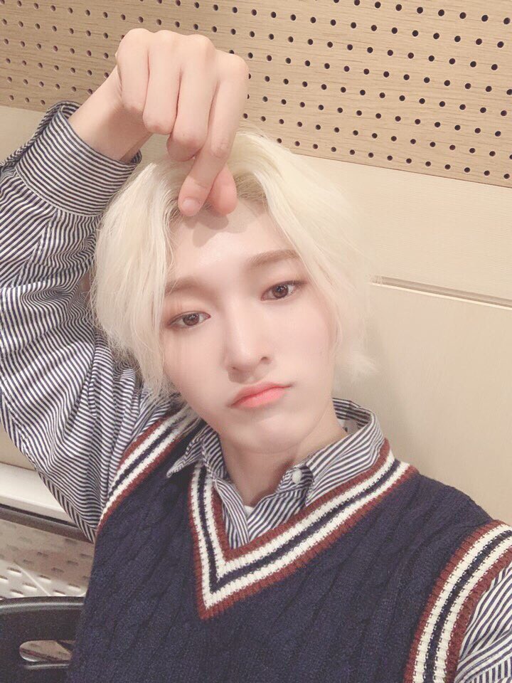 junjiu_u's tweet photo. i'm fcking ceying i can't https://t.co/axDGnusmFS