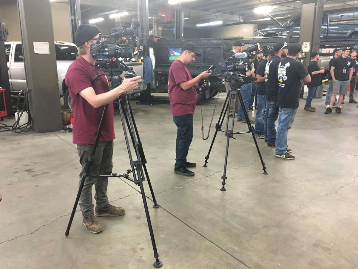 TruckTrendcom's tweet photo. RT @dieselpowermag: Diesel Power Challenge 2019, presented by XDP, is LIVE! RIght Now!! Here is the link https://t.co/cBHekjHavB
#DPC2019 #XDP #amsoil #ppediesel #kchilites #arpbolts #atsdiesel #uti #furyoffroadtires #victorreinz #bankspower https://t.co/tXojXL6wA6