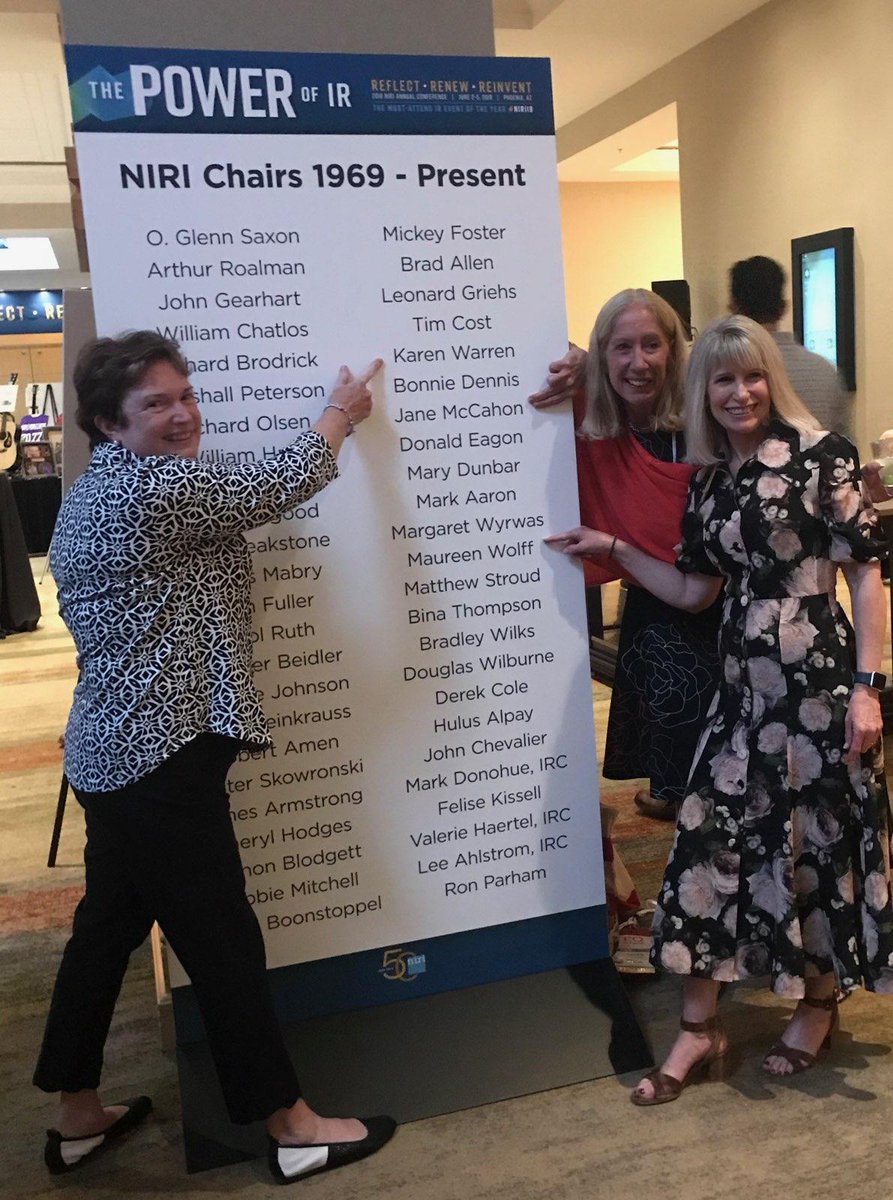 SharonMerrillIR's tweet photo. Three former @NIRI_National chairmen from @NIRIBOS celebrating NIRI’s 50th anniversary! #NIRI19 #IRChat  @SMA_MWR https://t.co/sM2ffmNq2w