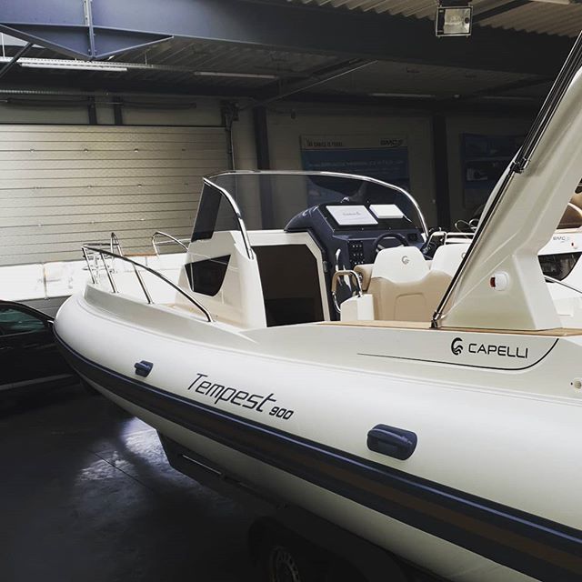 Technohull_BE's tweet photo. Tempest 900WA 
#familyrib #boat #boating #pneumatiques #semirigides #powerboats https://t.co/TTpOyBTZrH https://t.co/WU27HWvOHM