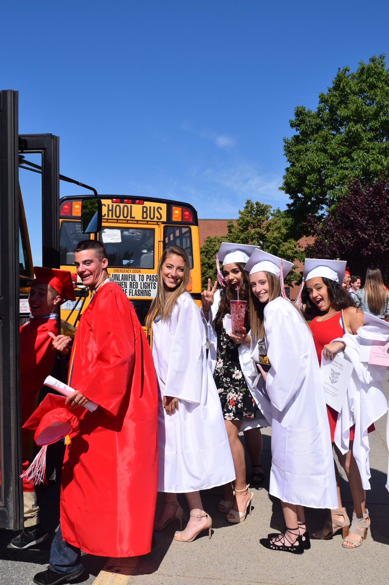 CoventryOakers's tweet photo. Riding the school bus one last time! https://t.co/ig7qPOV2mp