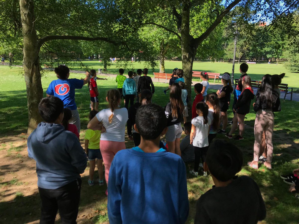 Derecho a jugar. <a href="/AytoAviles/">AytoAvilés</a> <a href="/lavozdeaviles/">La Voz de Avilés</a> <a href="/lanuevaespana/">La Nueva España</a> <a href="/cpravilesocci/">CPR Avilés Occidente</a>