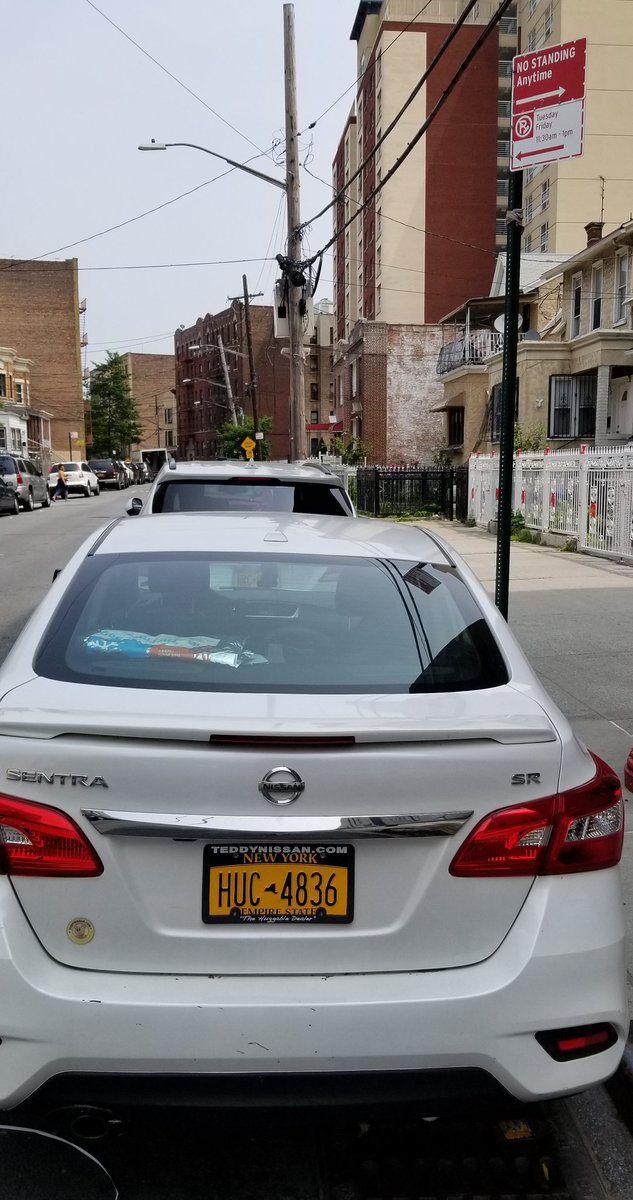 Yet again, this  #placardperp was observed parked illegally in their favorite spot.Somehow nobuddy in  @AllNYPD has ever seen this  #placardcorruption? How do you explain that  @NYPDDCPI?