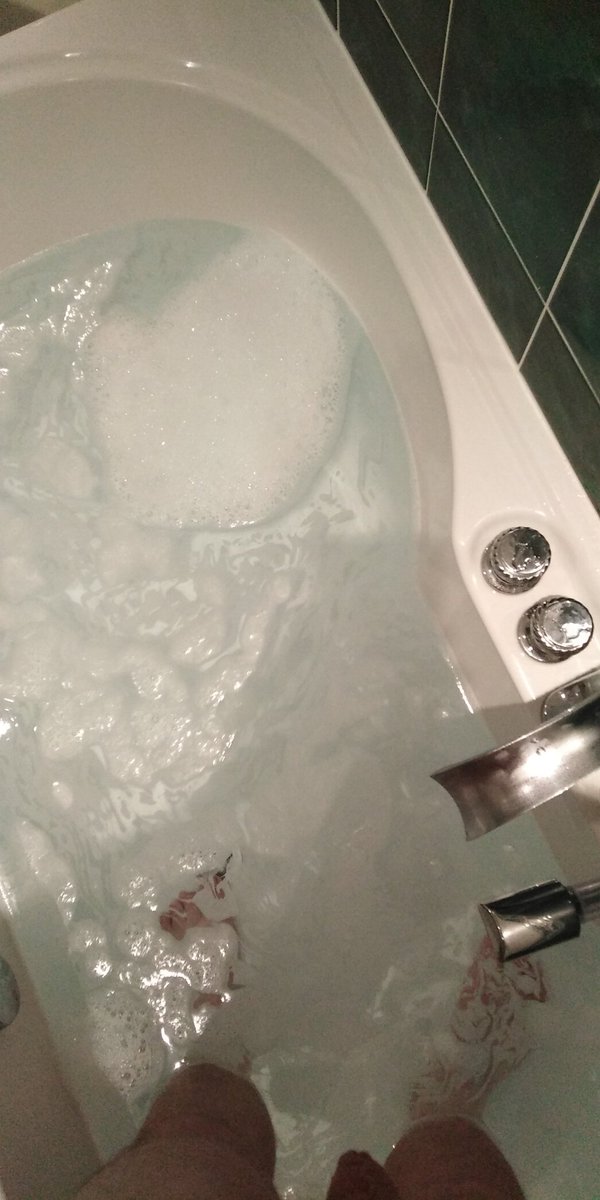 ETCostello1's tweet photo. It's... #bathcam https://t.co/9KJQNX4CQ7