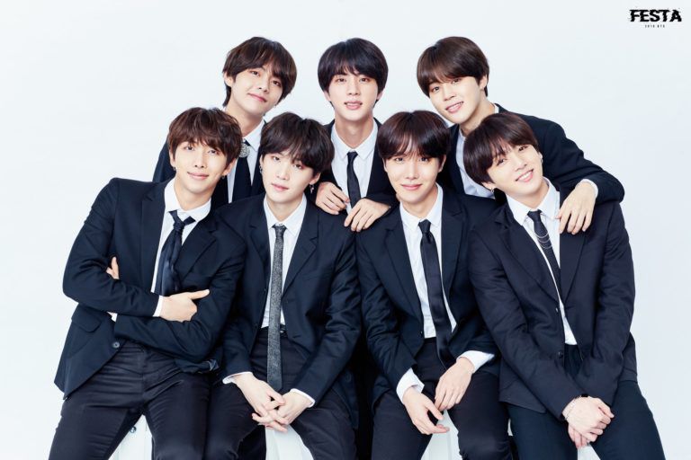 ARMY__OMI's tweet photo. Hey Army!! Let’s get #BoyWithLuv by @BTS_twt ft. @halsey trending on @U93 so that @BigPermRadio plays it tonight on #trending7at7! #u93trending7 -🦖 @BTSxIndiana https://t.co/NXgEUhRXQ1