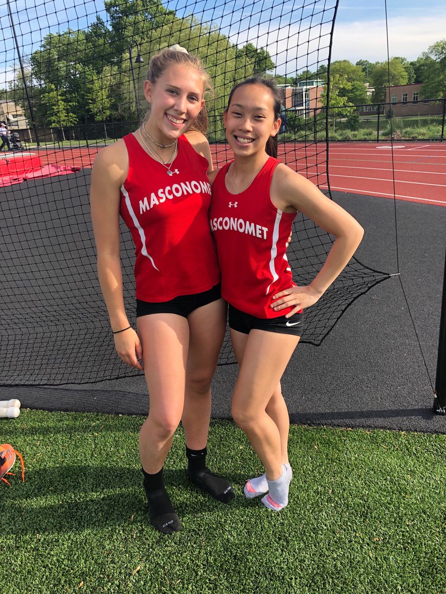 ⁦<a href="/Masco_Track/">Masco Track & Field</a>⁩ Grace Dow and Char killing the 800m. #Heptathlon #RiseTogether