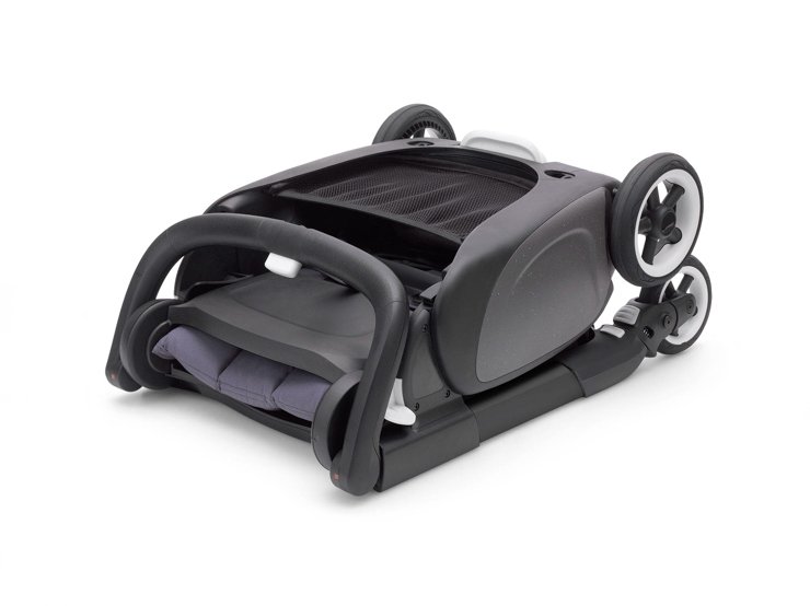mjcayuela's tweet photo. Bugaboo lanza su silla de viaje ligera, Bugaboo Ant, compacta, estable y estilosa. Puede colocarse en el compartimento superior de un tren, avión o en el maletero del coche gracias a su plegado que la hace súper fácil de transportar. https://t.co/o5NJWxKSDk #BugabooAnt @Bugaboo https://t.co/QCtvNVUq2T