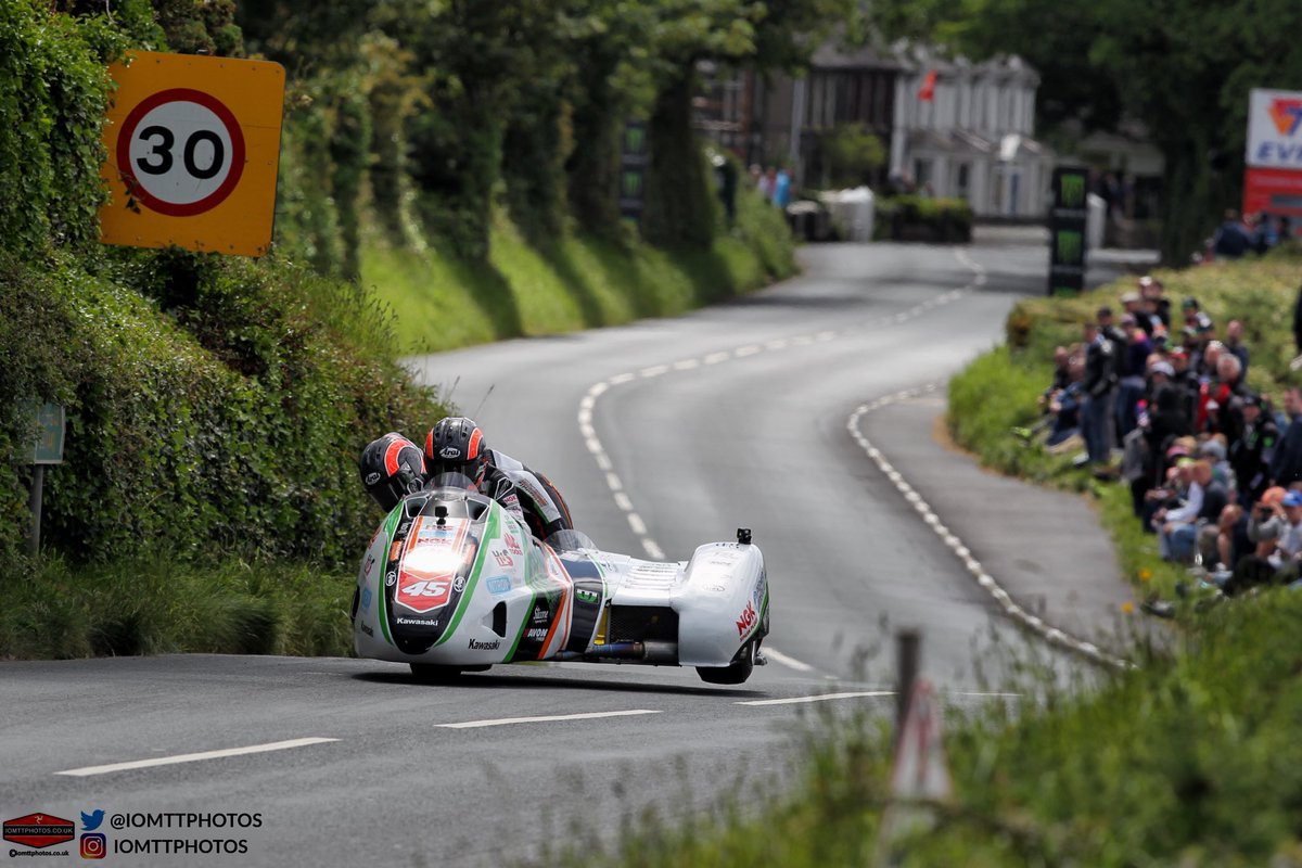 IOMTTPHOTOS's tweet photo. Pic from yesterday’s sidecar race 1 of Maria Costello and Julie Canipa. #loveTT https://t.co/OawnHsjdYe