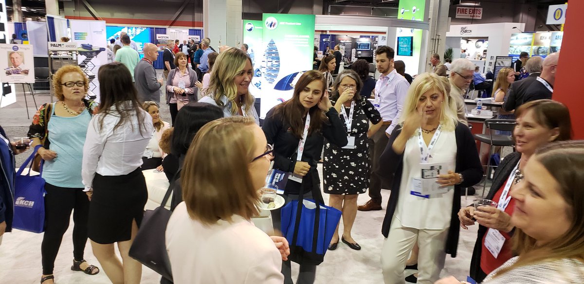 CFCMMag's tweet photo. Continuing the conversation at the Women's Reception @SURFIN2019 #surfin2019 https://t.co/yiC85odpwG
