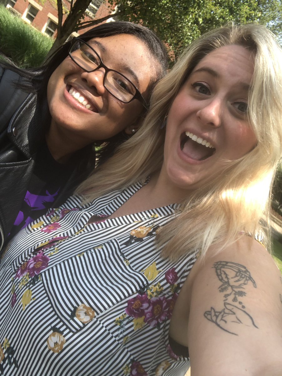 poescorner's tweet photo. Last day of school for my seniors. Almost cried a few times; world record 😩 #family ♥️ https://t.co/UjhqIVhwNF