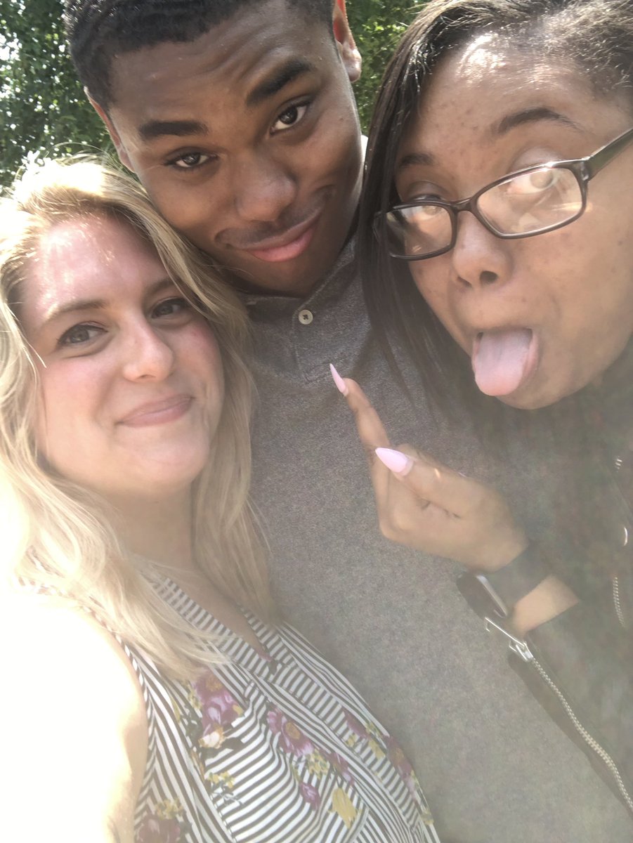 poescorner's tweet photo. Last day of school for my seniors. Almost cried a few times; world record 😩 #family ♥️ https://t.co/UjhqIVhwNF