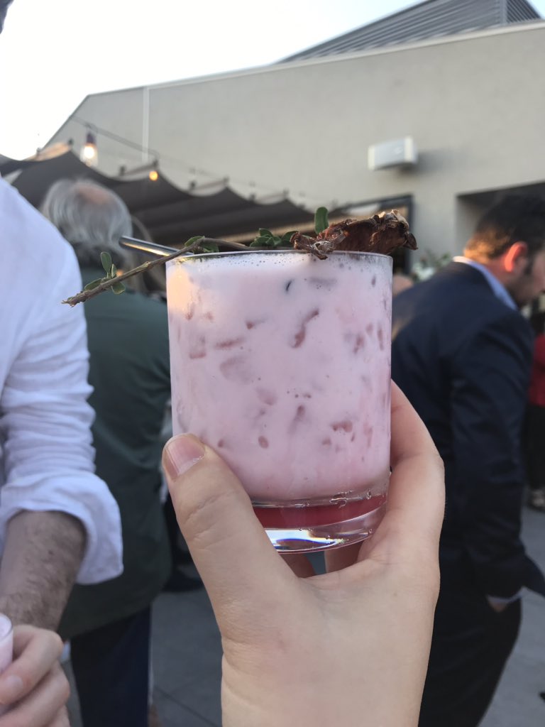 El #arroz del #Delta en su versión más exótica, irresistible y combinable es lo que hemos probado hoy: el licor de crema de arroz de <a href="/SegadorsDelta/">Segadors del Delta</a> con un toque cítrico que engancha... ¡Y mucho!! Eso sí, pensado solo para #hosteleria . Ya tardáis en probarlo!