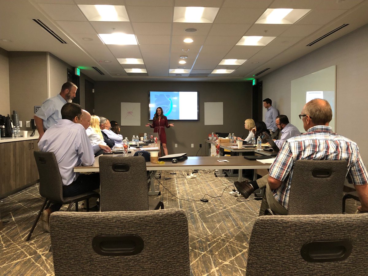 KuperDane's tweet photo. Meeting of the minds! Technology innovation with ⁦@PerformanceBeef⁩ countries represented US, Canada, Netherlands, Spain, Italy, New Zealand, Mexico https://t.co/jmlvtj8Xq4