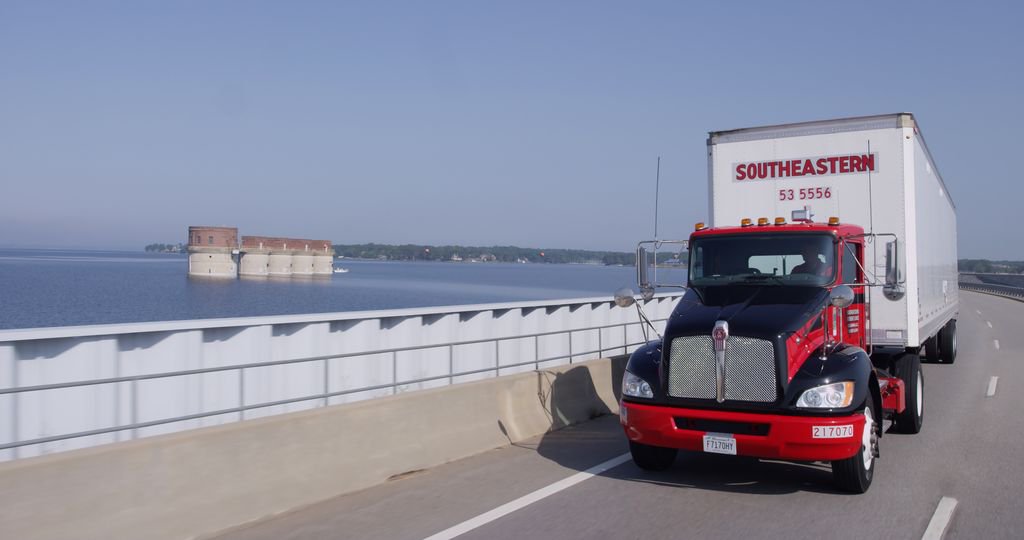 SEFreightLines's tweet photo. #QualityWithoutQuestion - it's not just what we do, it's who we are! https://t.co/FyOz8WiOmz