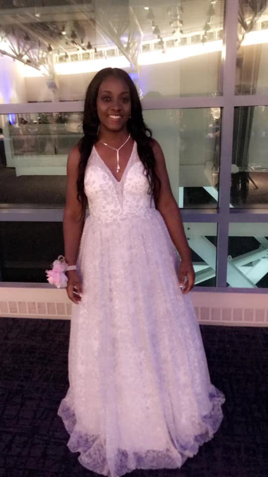 chocolatemami73's tweet photo. Prom 2019 https://t.co/vWyfIfN15N