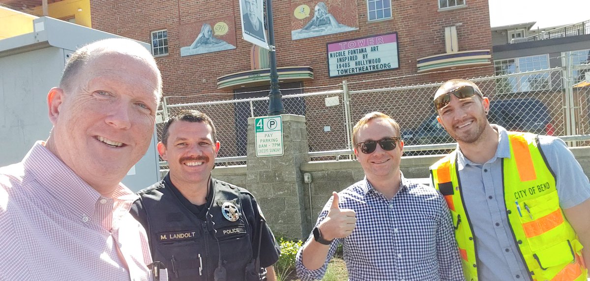 chrispiperor's tweet photo. Excited to announce that on June 5th the Mirror Pond Parking lot @DowntownBend opens. I joined @CityofBend colleagues and @BendCityPolice to preview the new lot. Project completed on time and on budget! #mirrorpond @thebulletin @1110KBND @KTVZ @TheCODaily https://t.co/ihAImG18xz
