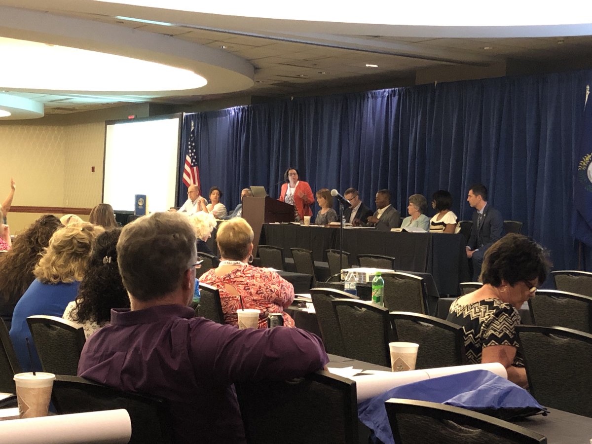 Jeffclerk76's tweet photo. President Gabe training @ KCCA  conference in Northern  Ky she does a great job @KACo https://t.co/I1sI9Vsz1R