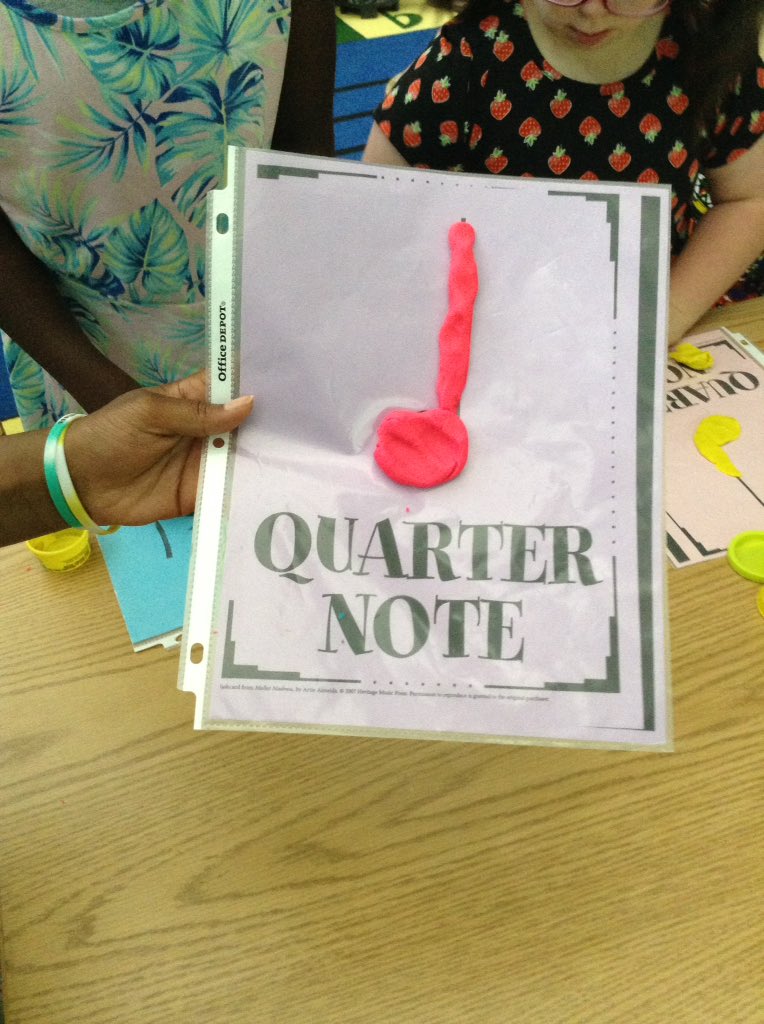 JNKandOAKmusic's tweet photo. Last music class with this sweet group 🎶 @FeeneySPEDTeach @FWESIBPYP @WCPSS_SES #FWESactivateslearning https://t.co/XbAWswRJ5U