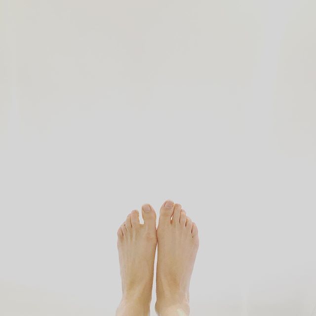 EastPromise's tweet image. Join me on the mat tonight for some fun sequences and some calming vibes (because goodness me I need them 🤣🤣! #examstress) 6.30-7.30pm | @s.l.t.c.c .
.
#yogabalance #yogitoes #yogi #yogaeverywhere #yogagirl #yogaeverydamnday #yogaclass #balance #peac… instagram.com/p/ByS46nfnvuZ/