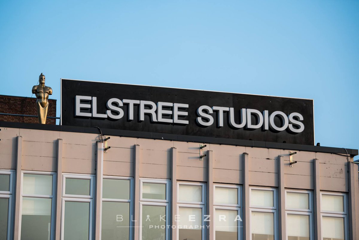 EventsElstree's tweet photo. PLANNING A PARTY? You can hire the famous Studio Bar here @ElstreeStudios for just a minimum bar spend of £1500! Maximum capacity 120 - T's &amp; C's apply. Tel. 020 8324 2377 or Email eventselstree@chandcogroup.com https://t.co/9V4ywKvgtR