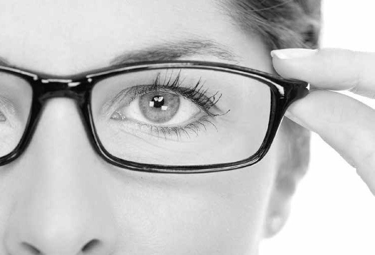 optimoda's tweet photo. Proforic una lente progresiva que se adapta al usuario https://t.co/9iPxkmuvHO https://t.co/20cmJnT9PL