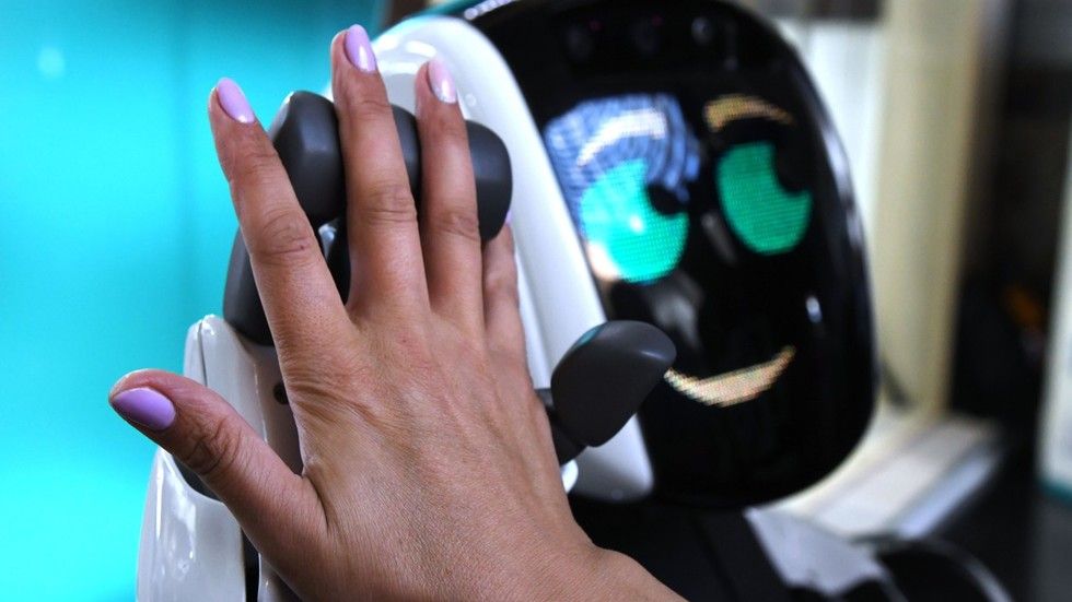 #Russia plans to #invest billions in #AI, remove all barriers for #tech pioneers. buff.ly/2VZZByA