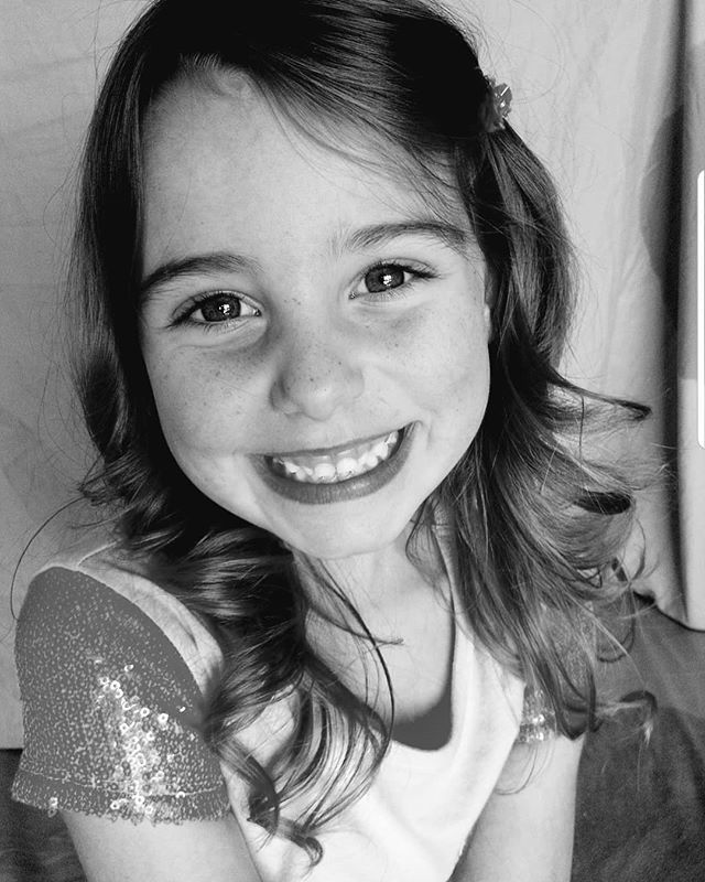 CaigeCoulter's tweet photo. The countdown continues.... throwback to 1st grade Caige!! #transformationtuesday #6yearsold #countdown #actor #childactor #actress #indianaborn #coloradoraised #californiatransplant #blackandwhitephotography #sparkleinhereye https://t.co/DnY4e7HaHZ https://t.co/TNaHgG3PFb