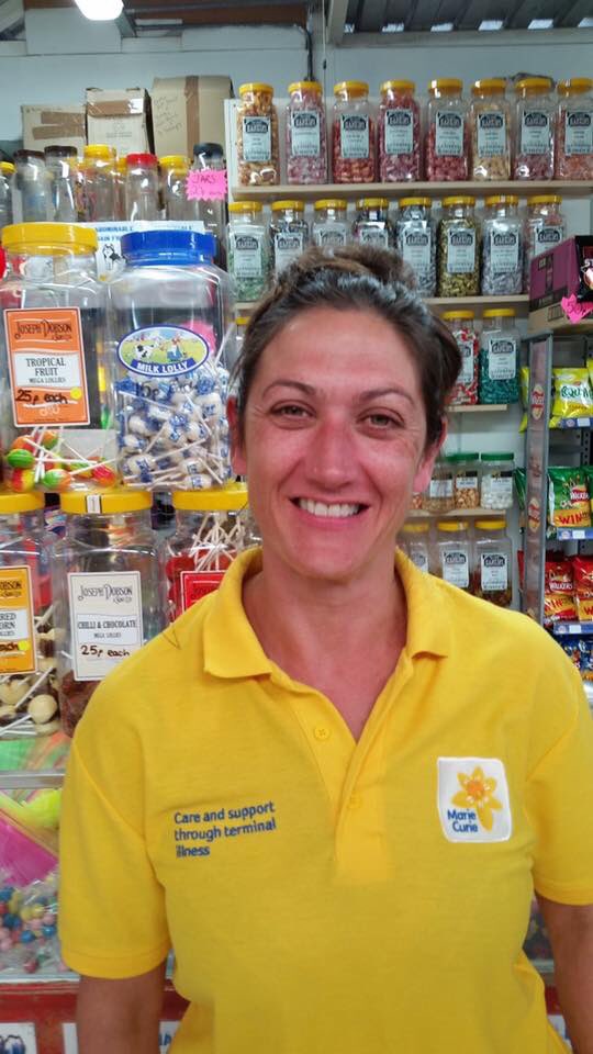 LiverpoolHosp's tweet photo. Meet Debbie Hankin, Chair of our Widnes Fundraising Group. She has been a Marie Curie volunteer for nearly 10 years. Debbie has 2 jobs &amp; is studying for a degree in addition to her fantastic work with the Group – she’s AMAZING! Thank you 😊
#ThankYouVolunteers https://t.co/qkdyLdf7rn