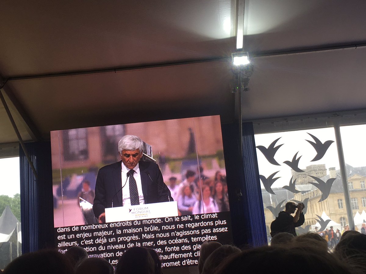 CarolineSamit's tweet photo. #normandiepourlapaix @Herve_Morin « la Normandie, premier producteur de paix du monde ....L’éducation au premier plan des facteurs de paix #faiseursdepaix https://t.co/jL0drLWp45