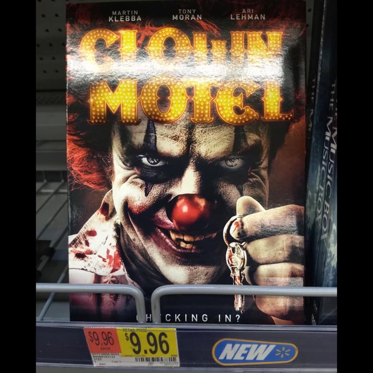 “CLOWN MOTEL” AVAILABLE AT WALMART!!!
I PLAY PSYCAN THE CLOWN IN THIS INDIE HORROR THRILL RIDE!!! GET YOURS TODAY 🎬 #horroractor #indiehorrorfilm #walmart #jasonvoorhees #campcrystallake #horroricon
