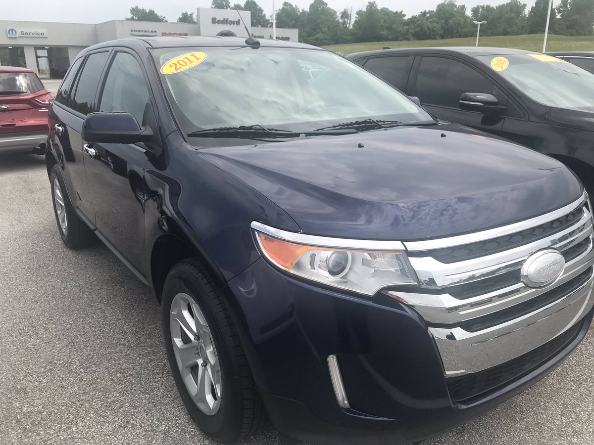 Check out this 2011 Ford Edge with leather and heated seats. 137k miles and only $8600! Visit Bedford Ford Lincoln or drivebedford.com for more details