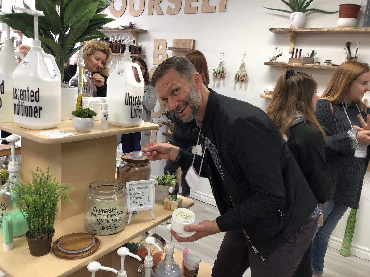 Andrew_Tourism's tweet photo. Thank the heavens for our #local #NakedBasics who came up with some spectacular products to promote stress reduction, relaxation and to help with anxiety - You can always count on small business to take care of the community - #ShopLocal @VisitGrey @OwenSoundDIA https://t.co/bgIkTsHmP1