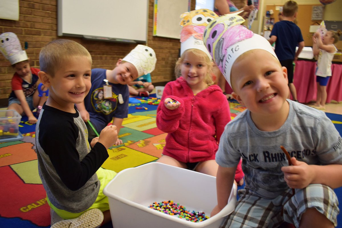 mattdeichmann's tweet image. This week is the official start of @FrancisHowell summer school. Between now and July 26 we will have approximately 3,750 students participating in 13 different programs and camps in four different buildings! #FHSDLearns #NoSummerSlide