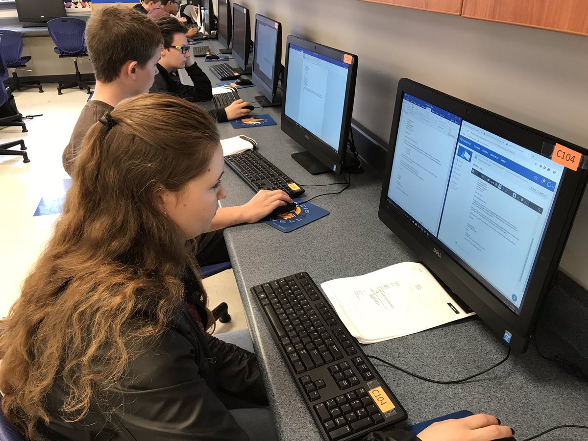 mattdeichmann's tweet image. This week is the official start of @FrancisHowell summer school. Between now and July 26 we will have approximately 3,750 students participating in 13 different programs and camps in four different buildings! #FHSDLearns #NoSummerSlide