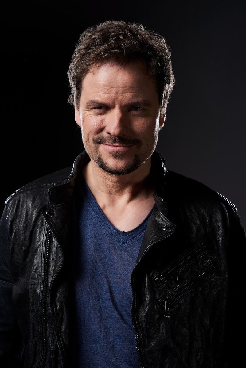 TJ_Kiwi's tweet photo. On this #ThreeTuesday I love to remember some scenes with the amazing, so very talented @ranthonylemke as Three in my favorite series @BaronDestructo awesome #DarkMatter 💺🚀❤️ https://t.co/VrOMnMCNUq
