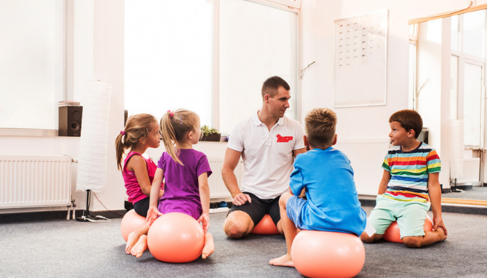army_SM_armee's tweet photo. The Personnel Support Programs Recreation Program plays a key role in developing military communities that are active and healthy. The programs also ensure families can be together while supporting CAF members’ fitness. #JuneIsRecreationMonth #StayFit

https://t.co/CkZm0Zkx4S https://t.co/Xy3AQOU5pN