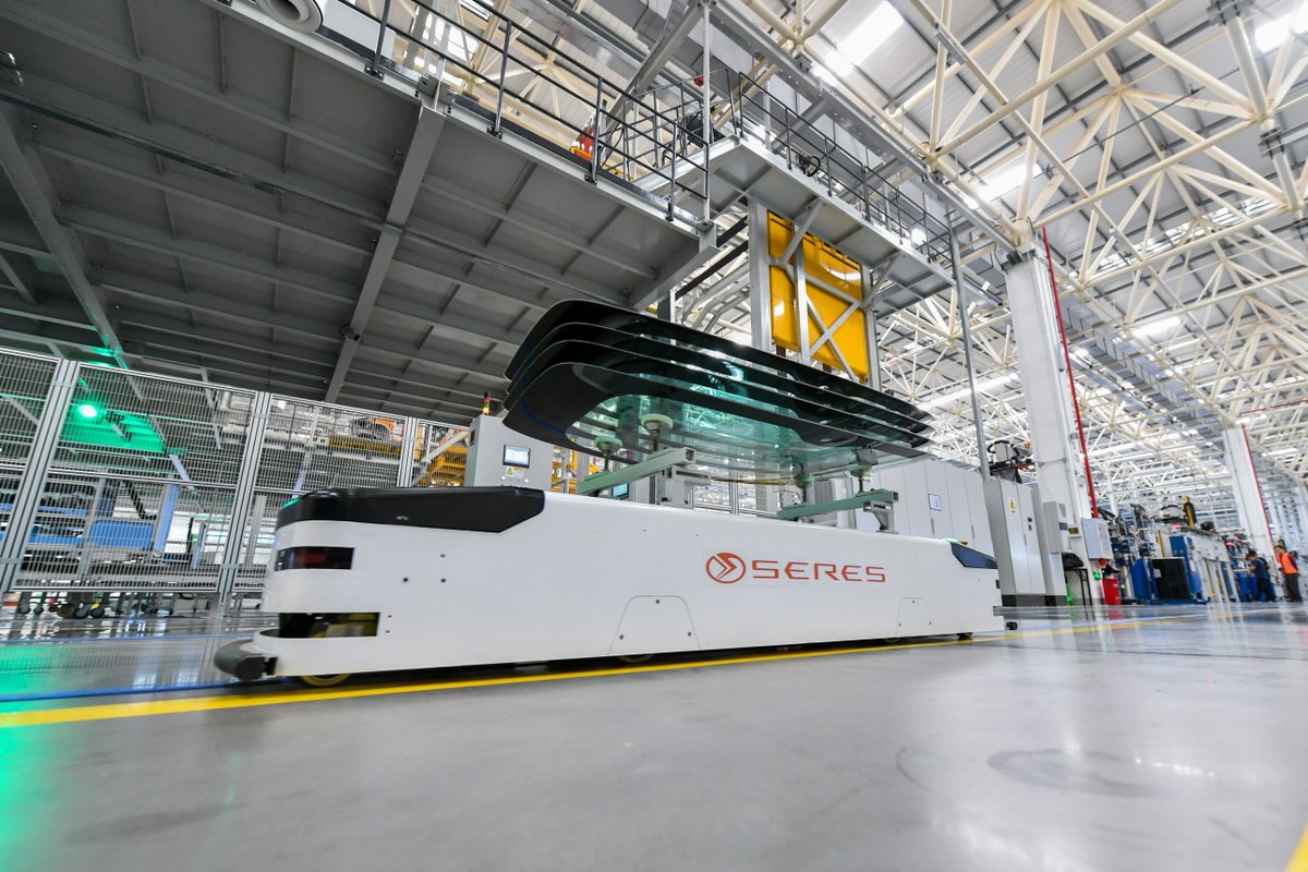 SERESeps's tweet photo. Meet our new electric vehicle production facility. Built from the ground up with industry-leading technology, our Chongqing, China-based factory is capable of producing 150,000 cars per year. https://t.co/3X1t3HuVJW #ev4all https://t.co/ZhlAH5YAKd